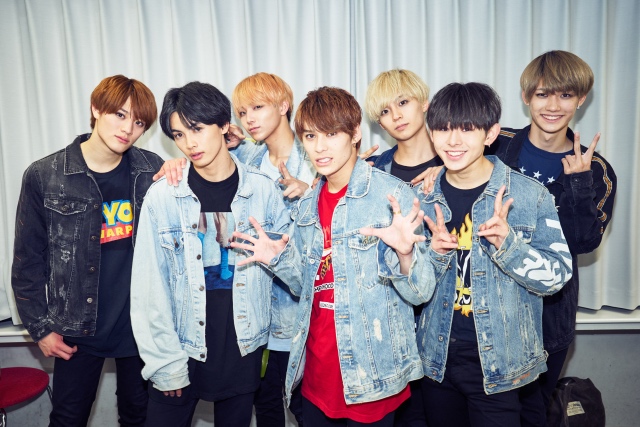 アンコールでは2ndシングル「Dark Knight」も披露 - Real Sound｜リアルサウンド