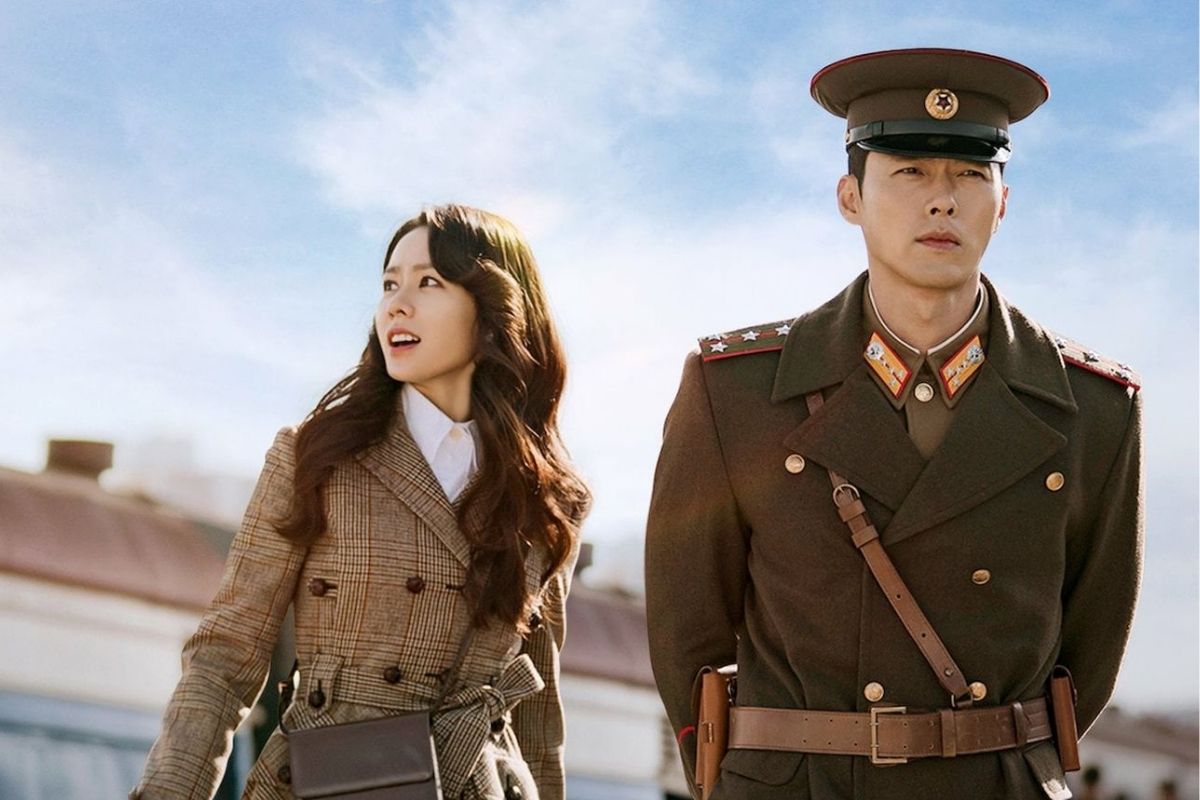 Estrelas do dorama "Pousando no Amor" anunciam noivado